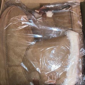 Ugg Bow Classic Short